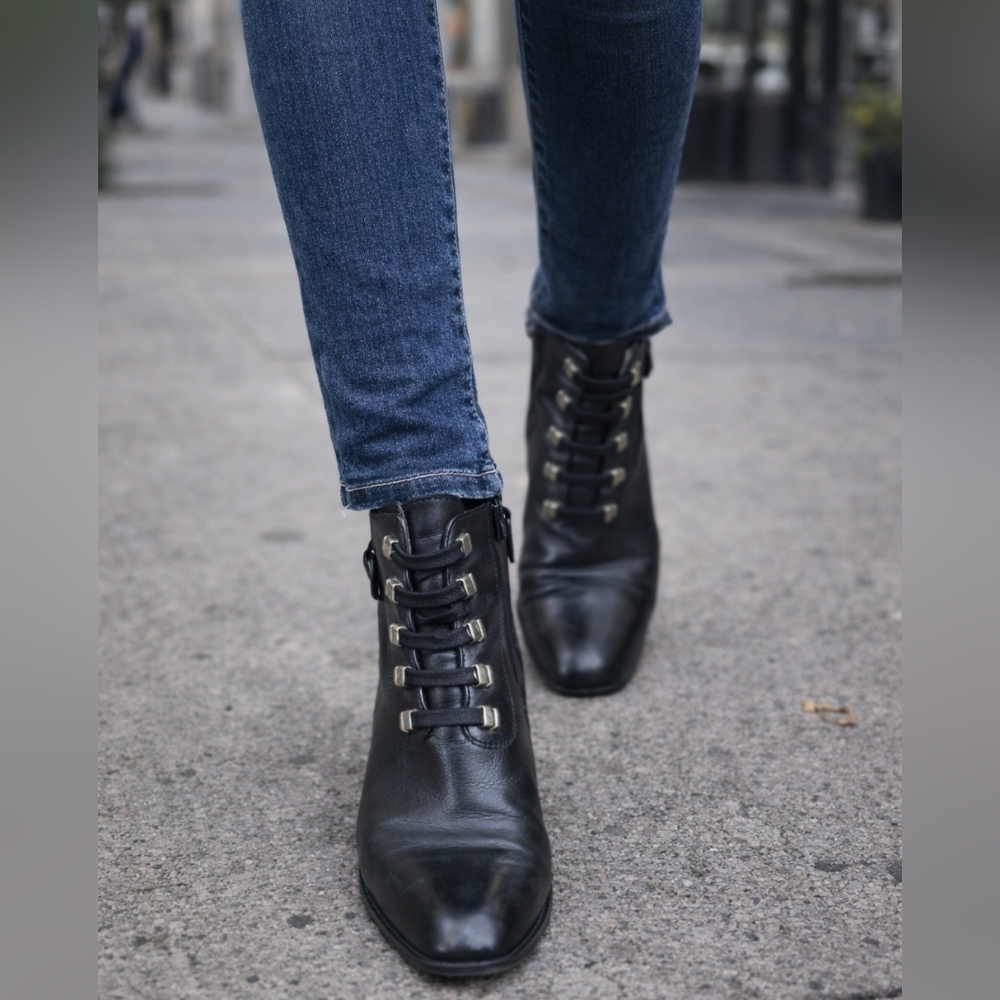 Nine West black leather ankle boots made in Italy